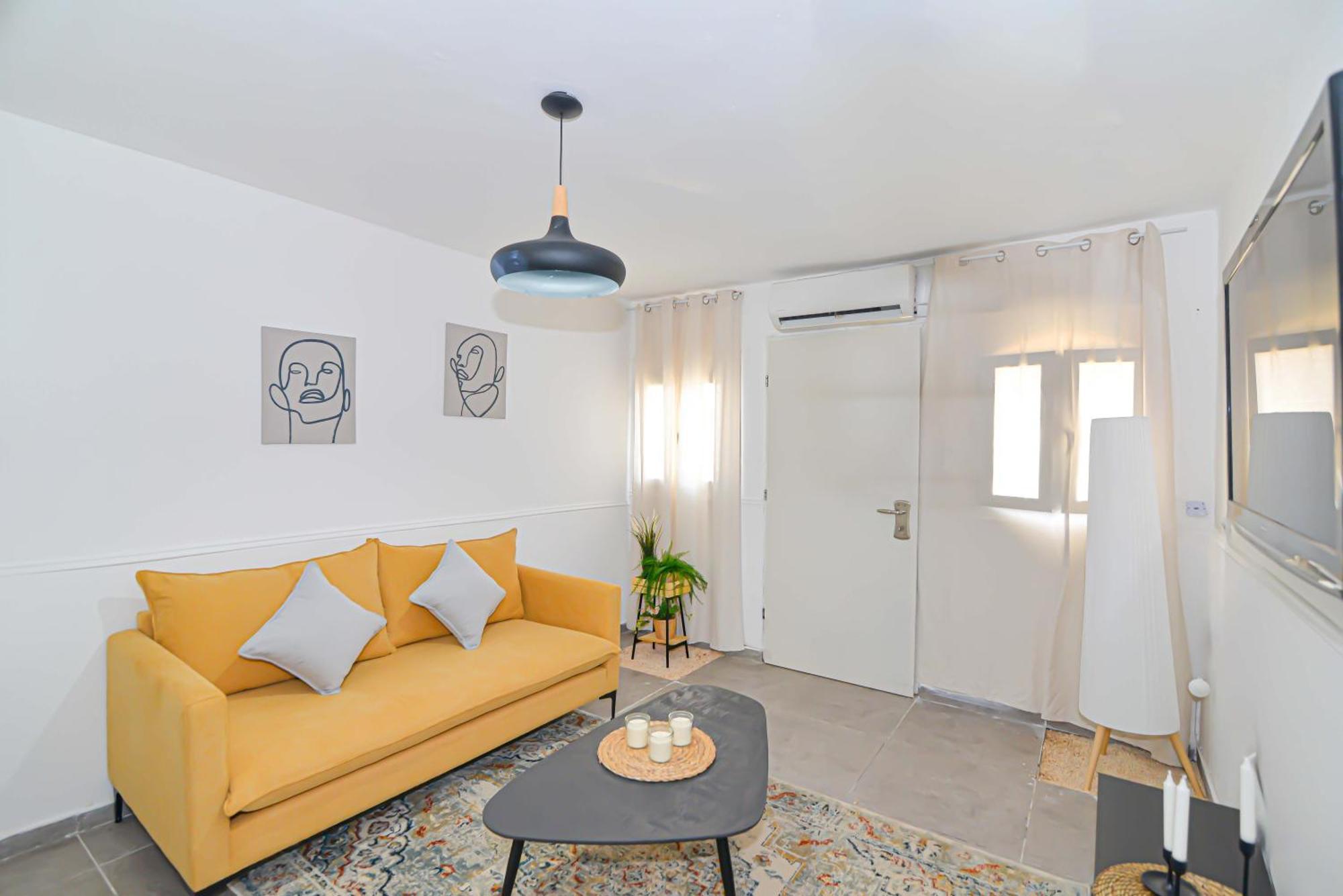 הדירה בלבן Leilighet Hadera Eksteriør bilde